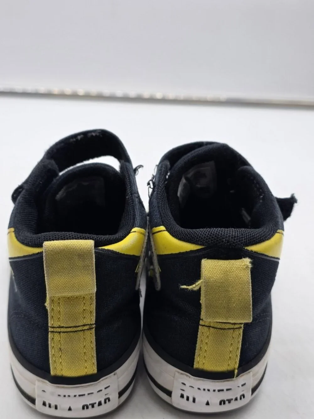 Converse All Star Shoes Kids 1 Malden Street Lightning High Top Sneakers Stains